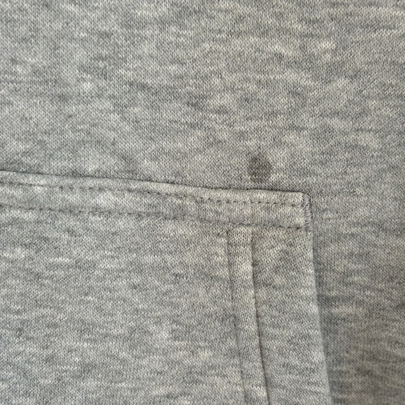 Nike St. Thomas MN St. Paul Sweatshirt Gray Size Large **Flaw - Picture 3 of 6